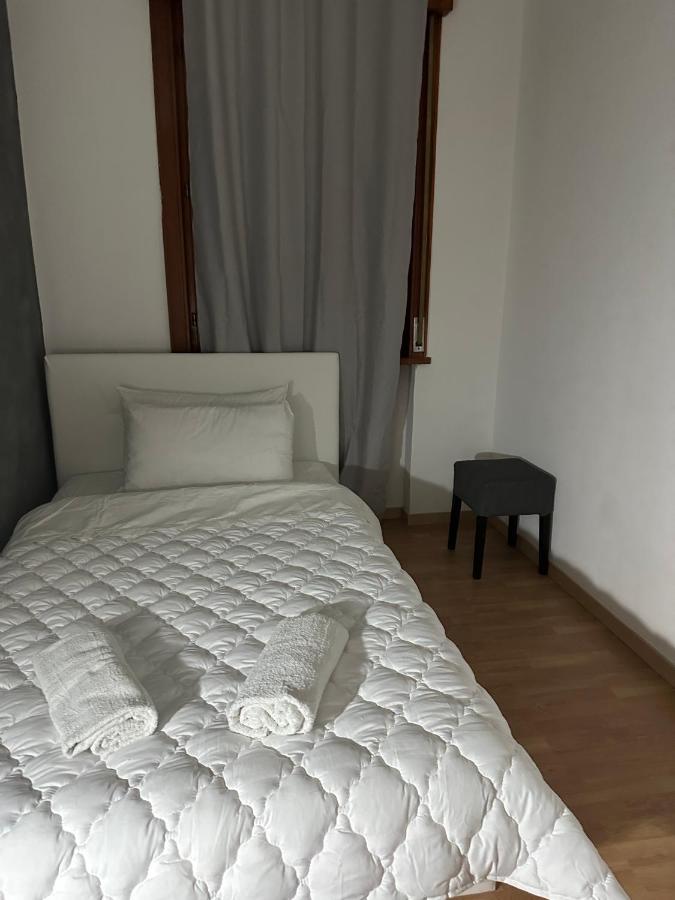 Leone D'Oro 2 - Milano Street Hotel Местре Екстериор снимка