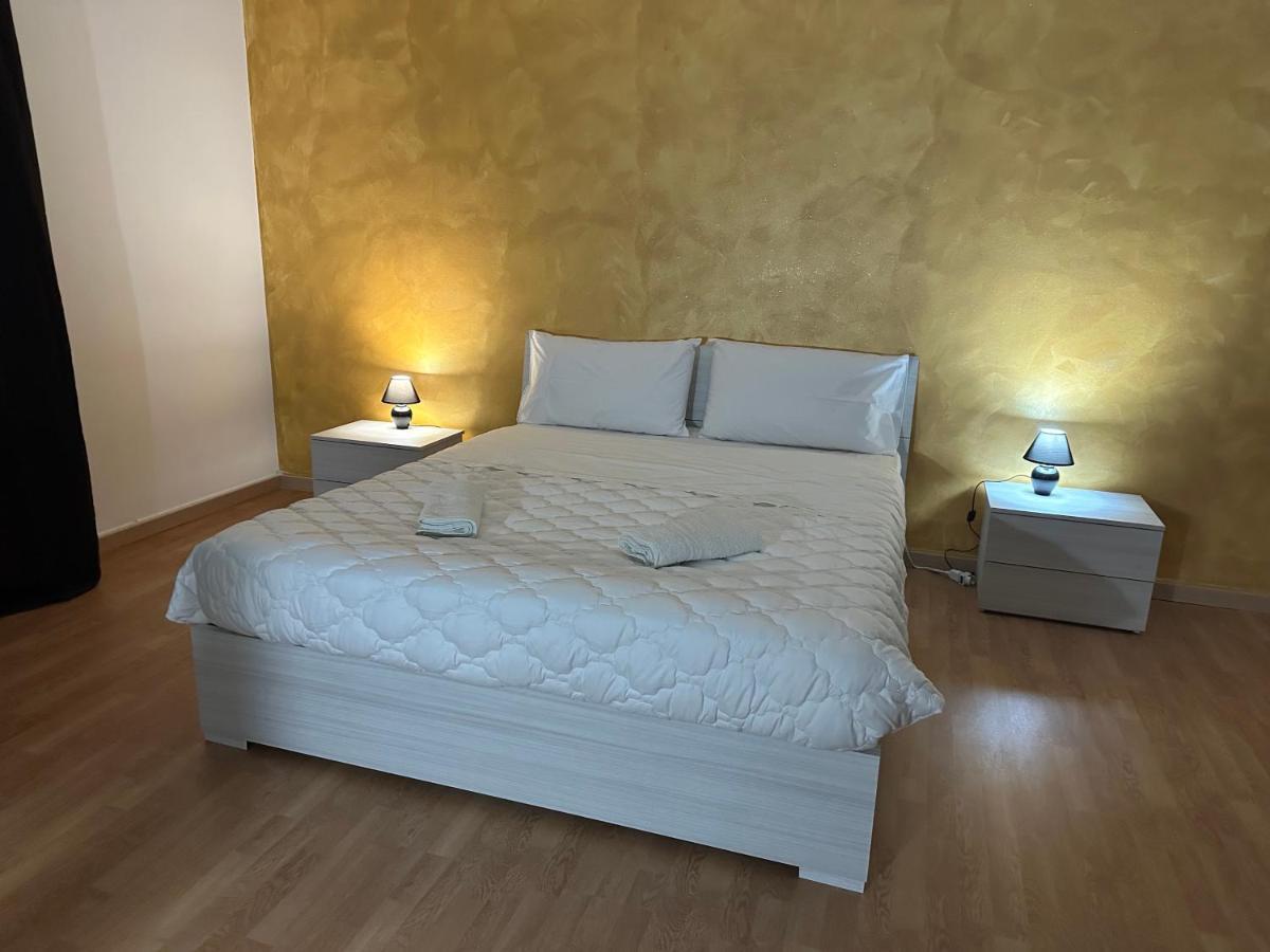 Leone D'Oro 2 - Milano Street Hotel Местре Екстериор снимка