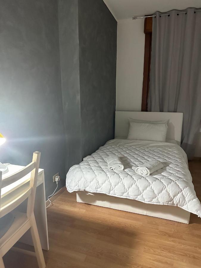 Leone D'Oro 2 - Milano Street Hotel Местре Екстериор снимка