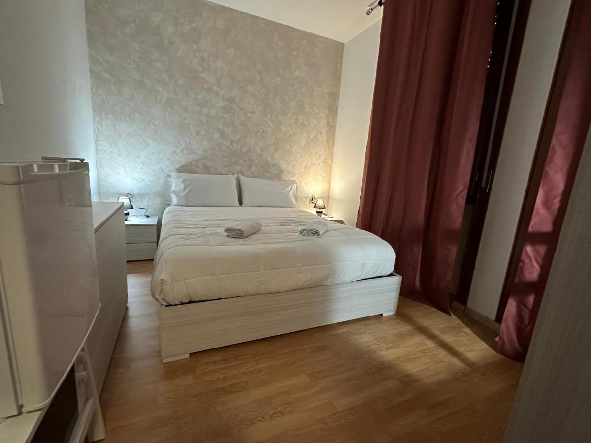 Leone D'Oro 2 - Milano Street Hotel Местре Екстериор снимка